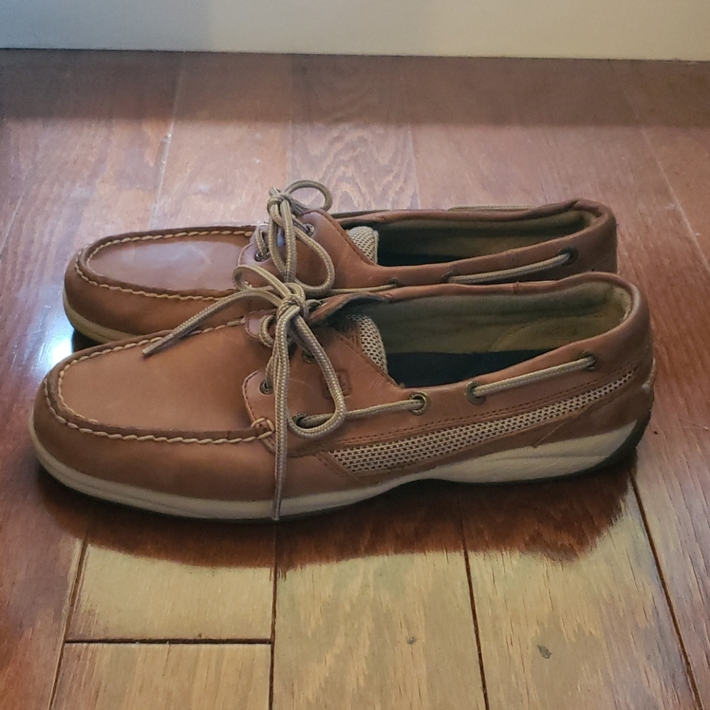 Sperry - Picture 2 of 5
